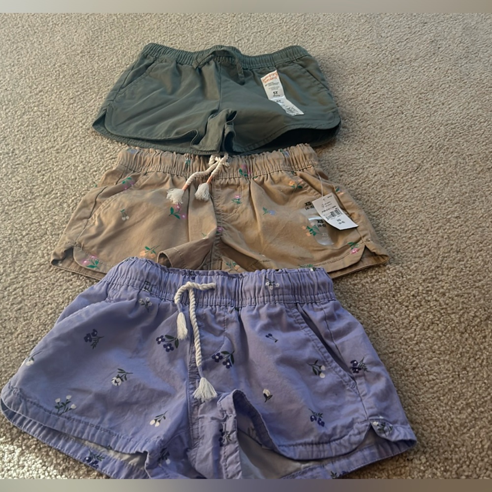Three size 5t shorts